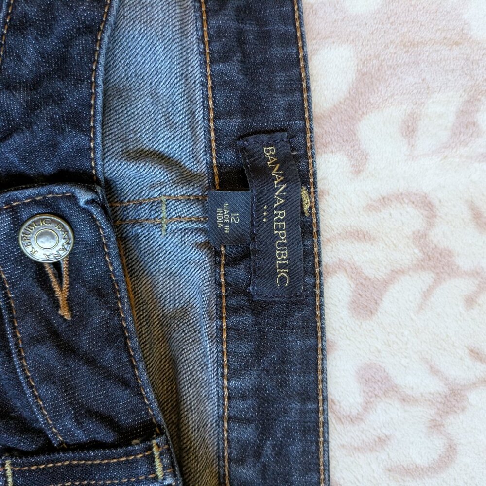 Banana Republic Women’s Dark Wash Bootcut Five Pocket Mid Rise Jeans Size 12 (C) - Picture 3 of 6